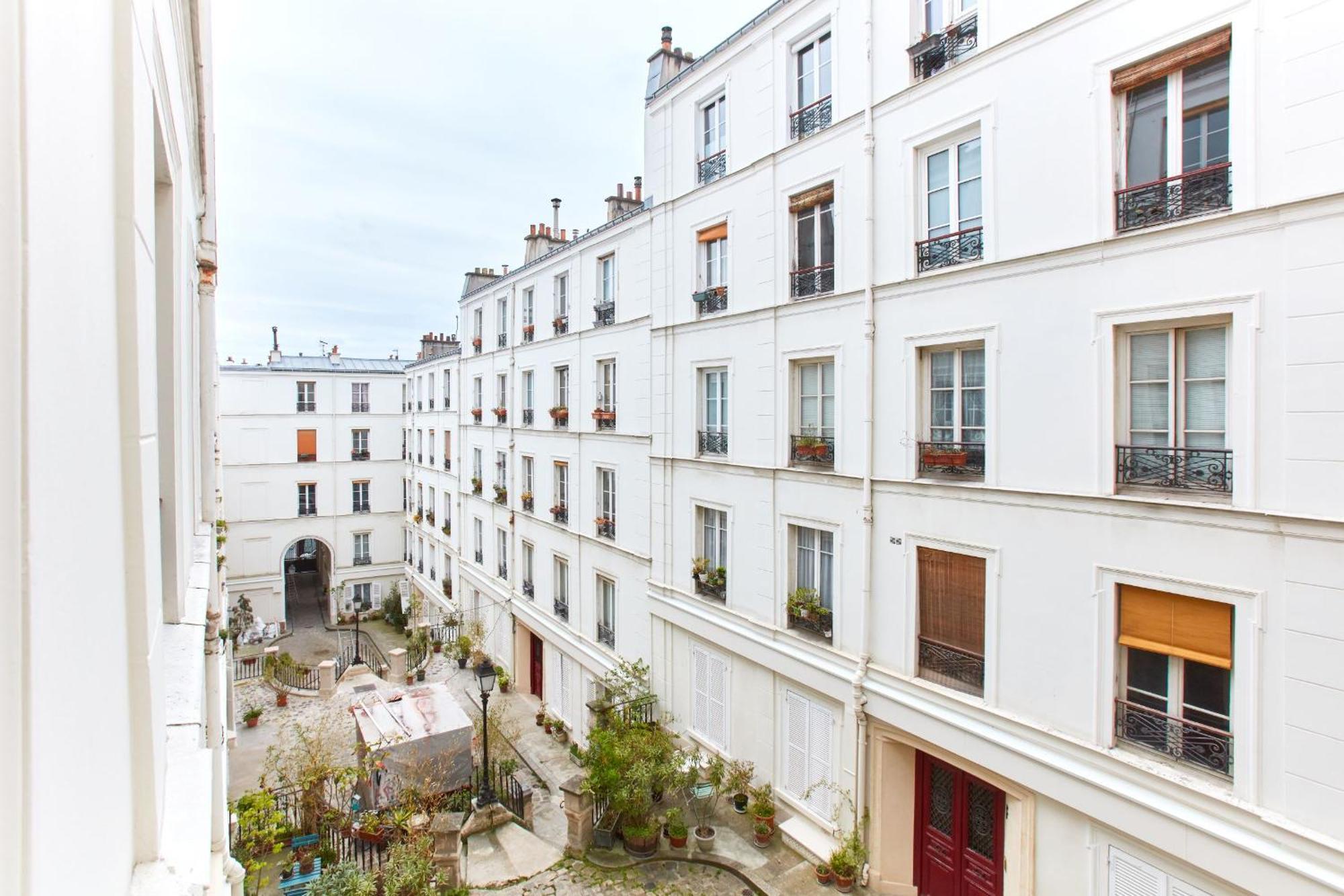 Montmartre & Rue Durantin - 1Br - Cityapartmentstay パリ エクステリア 写真